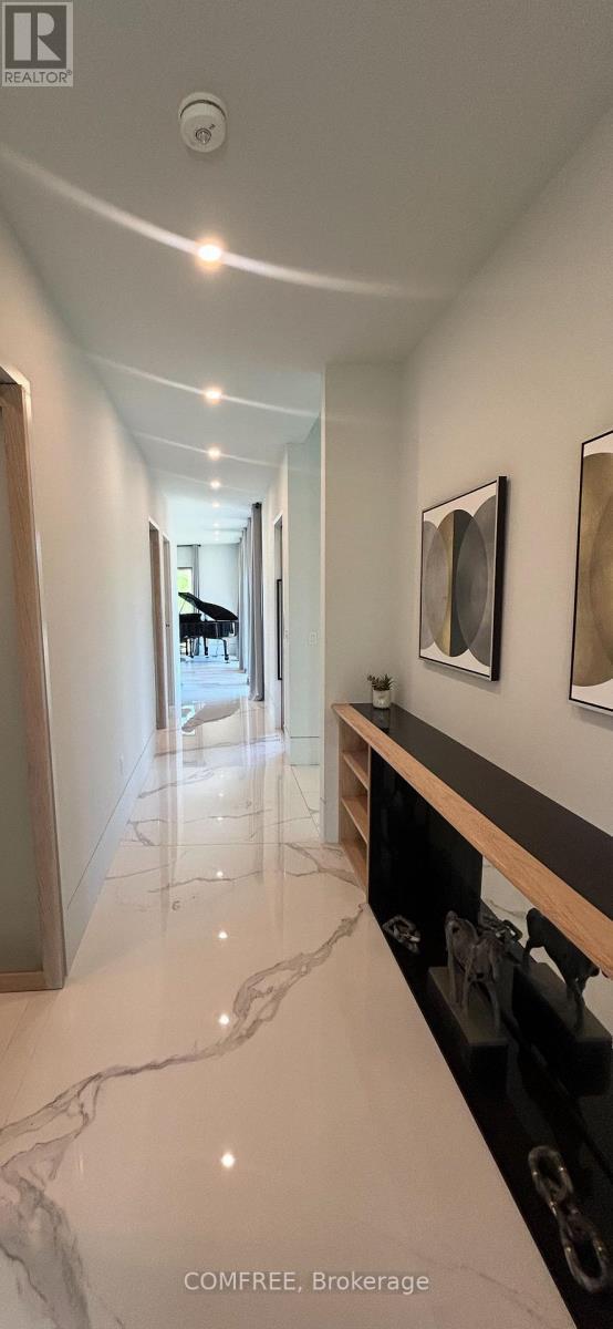 4252 Burnside Line, Severn, ON - Indoor Photo Showing Other Room