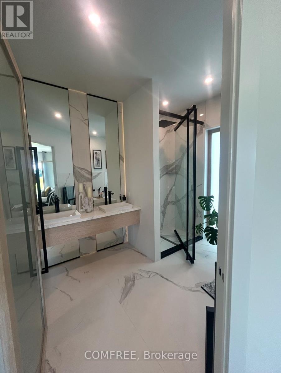 4252 Burnside Line, Severn, ON - Indoor Photo Showing Bathroom