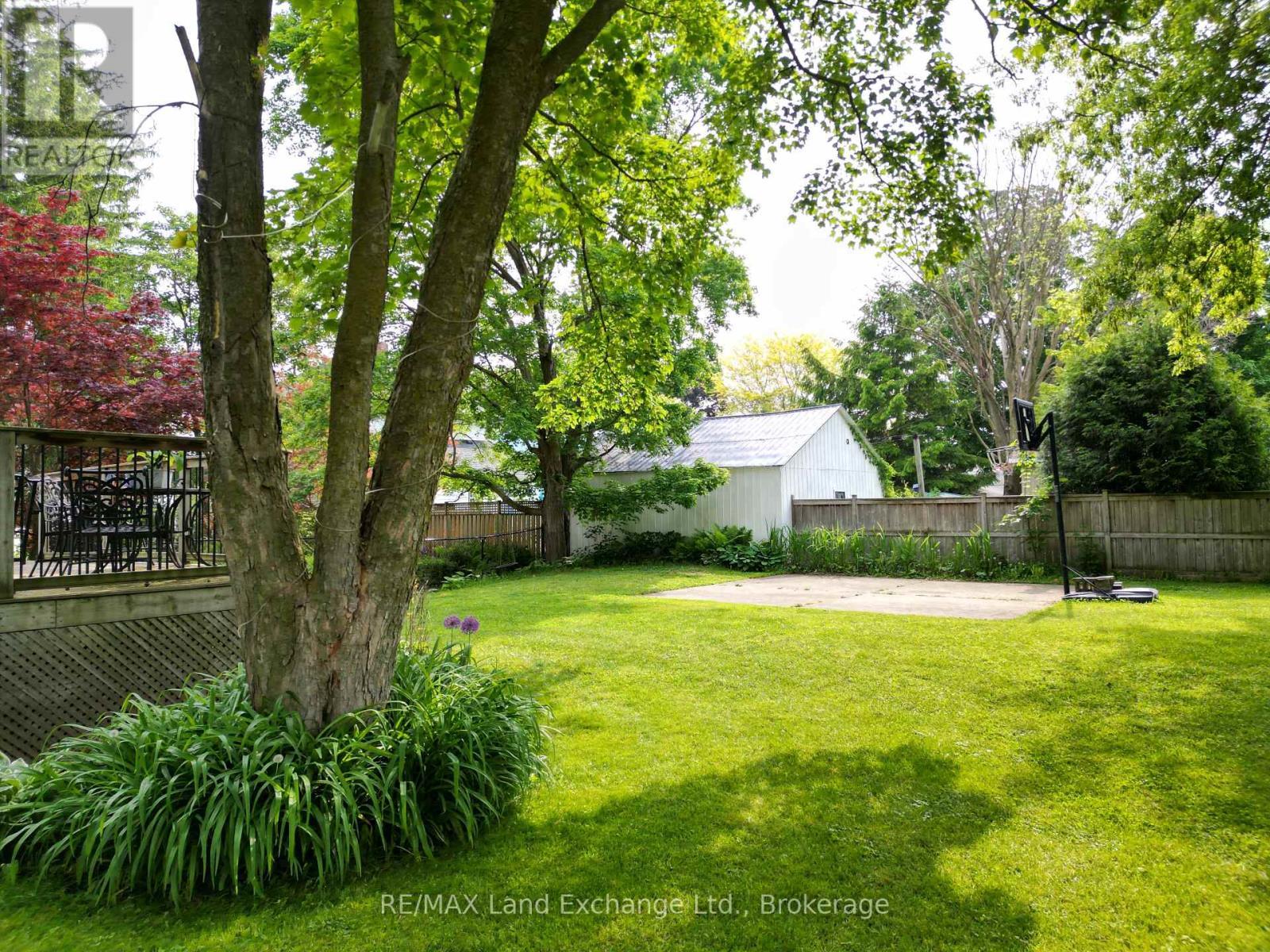 20 Queen Street, Huron-Kinloss, ON - Outdoor With Backyard