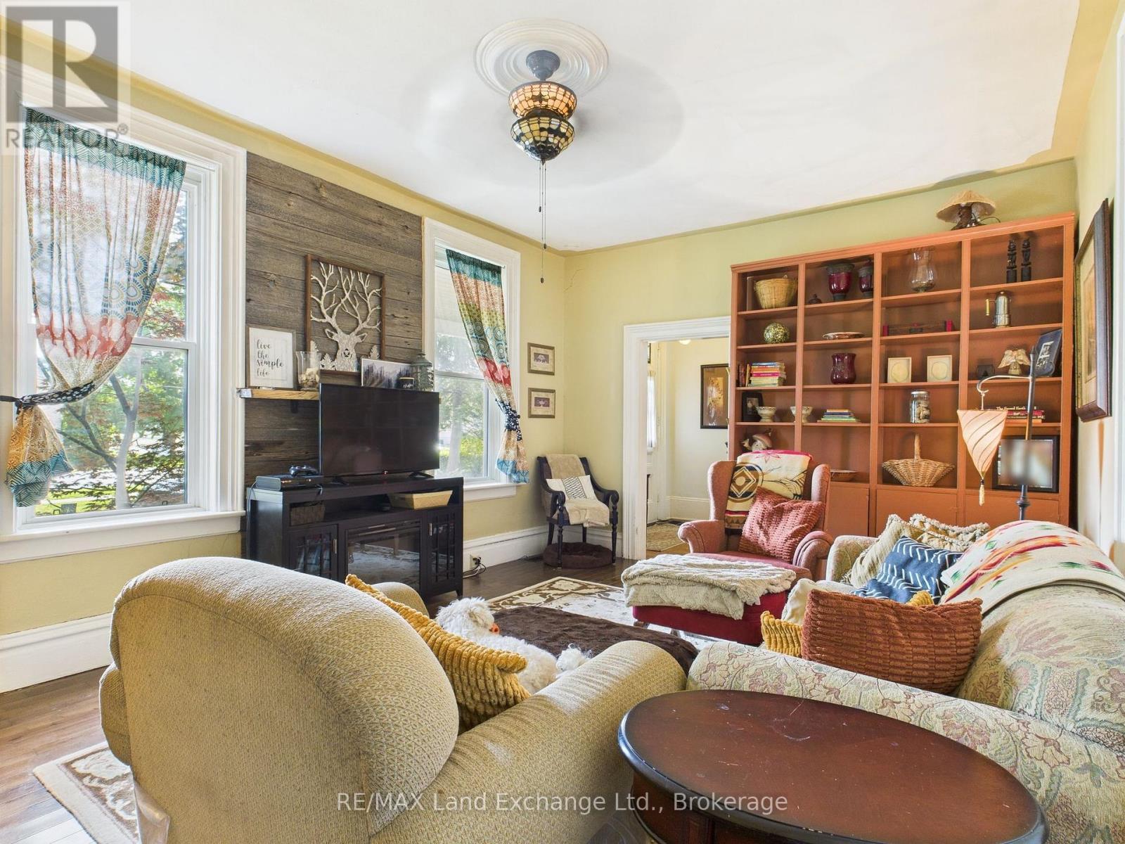 20 Queen Street, Huron-Kinloss, ON - Indoor Photo Showing Other Room