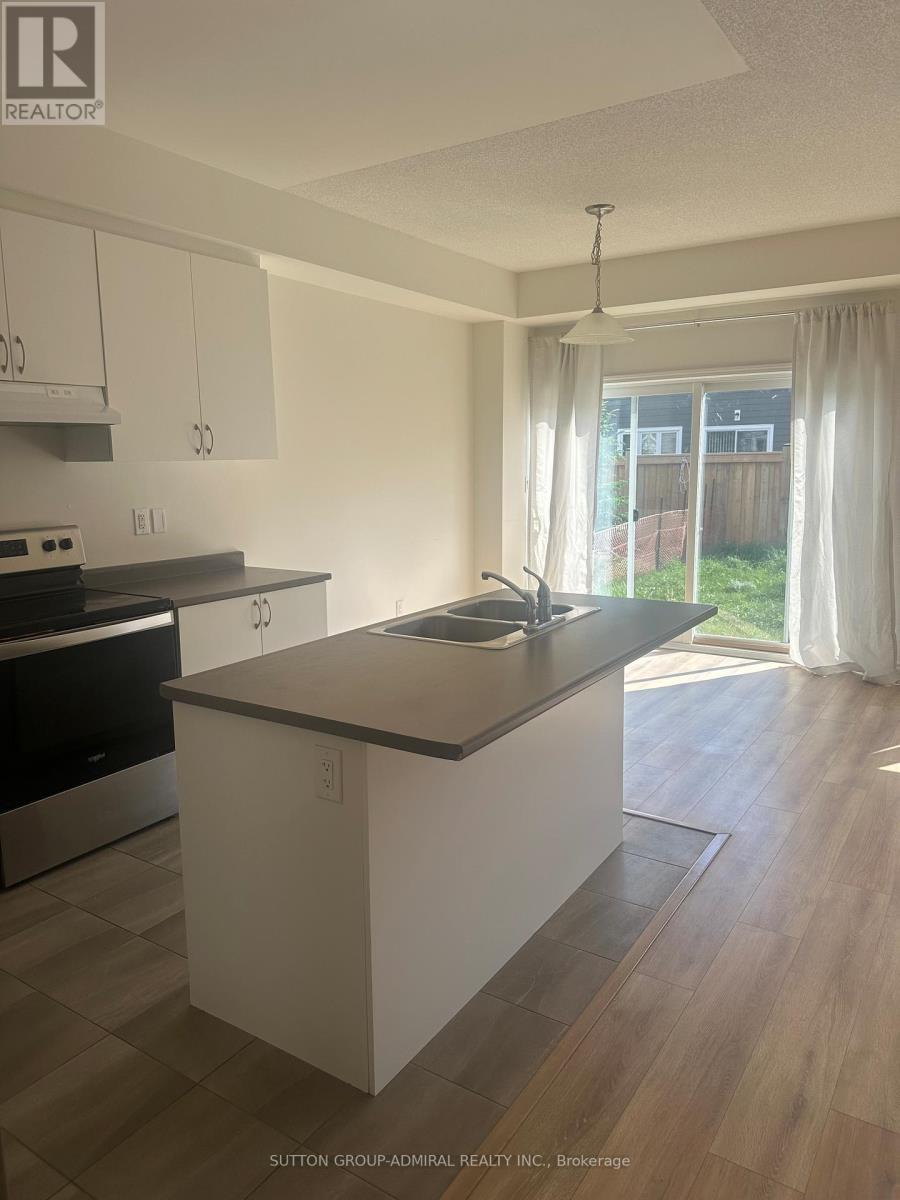 16 Dunes D Drive, Wasaga Beach, ON - Indoor Photo Showing Kitchen With Double Sink
