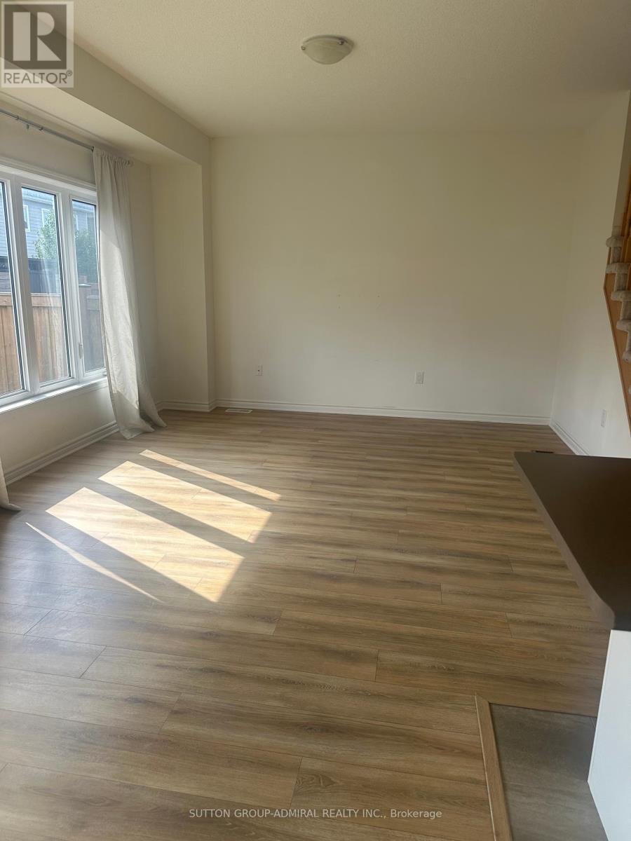 16 Dunes D Drive, Wasaga Beach, ON - Indoor Photo Showing Other Room