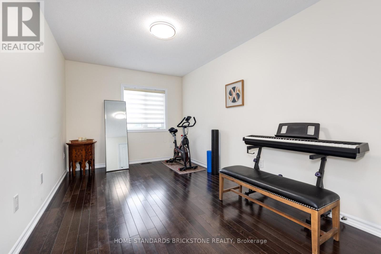 28 - 8777 Dufferin Street, Vaughan, ON - Indoor Photo Showing Other Room