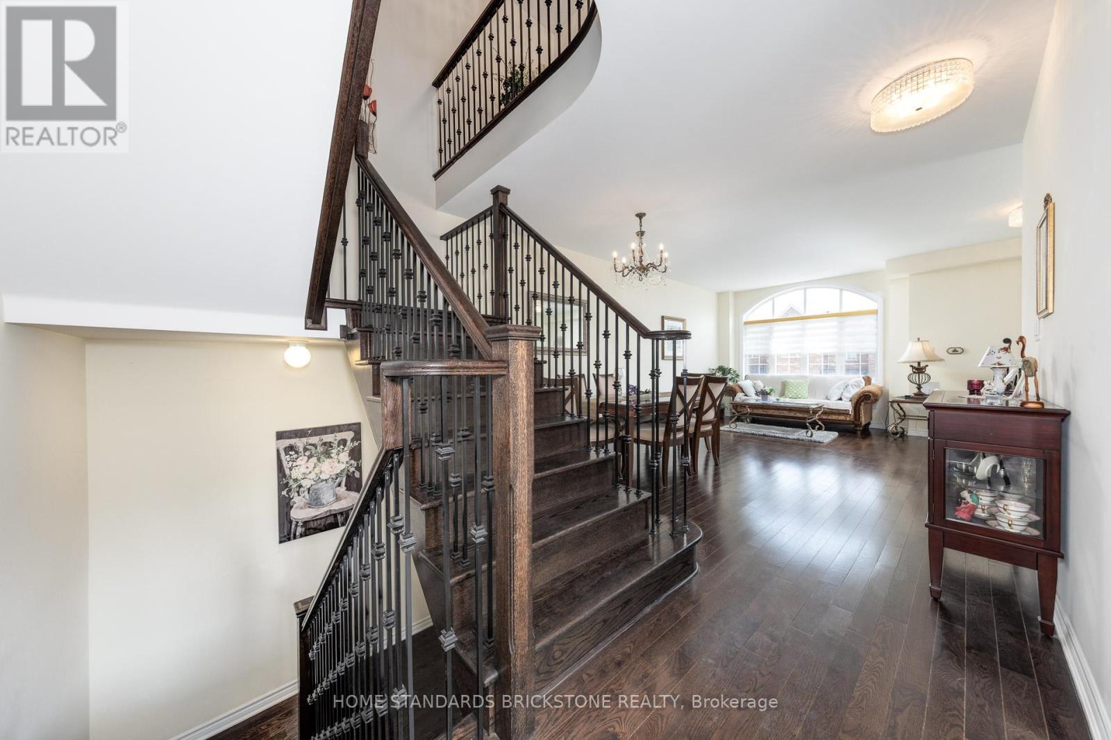 28 - 8777 Dufferin Street, Vaughan, ON - Indoor Photo Showing Other Room