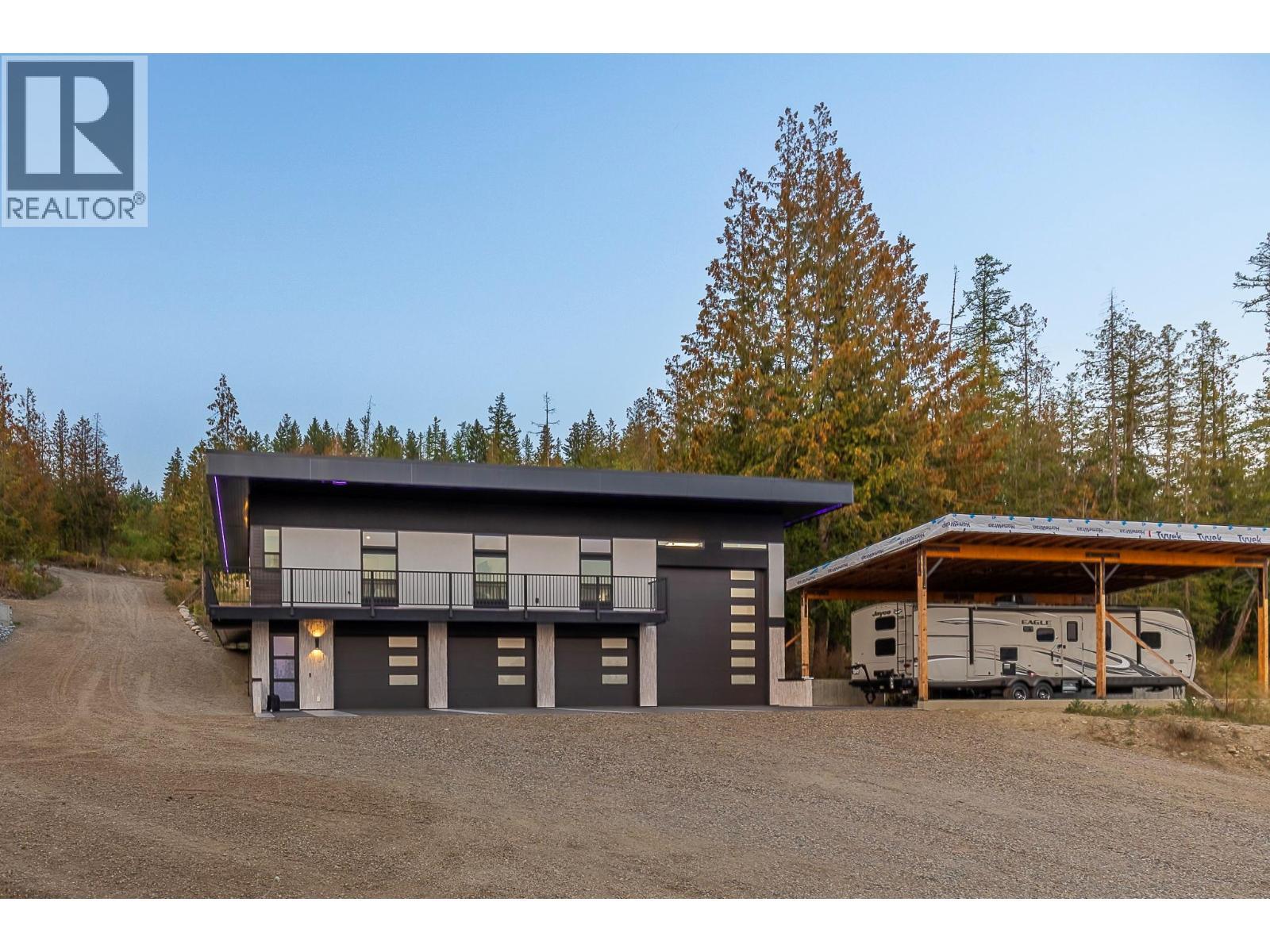 8195 Jackpine Road, Vernon, BC - Outdoor