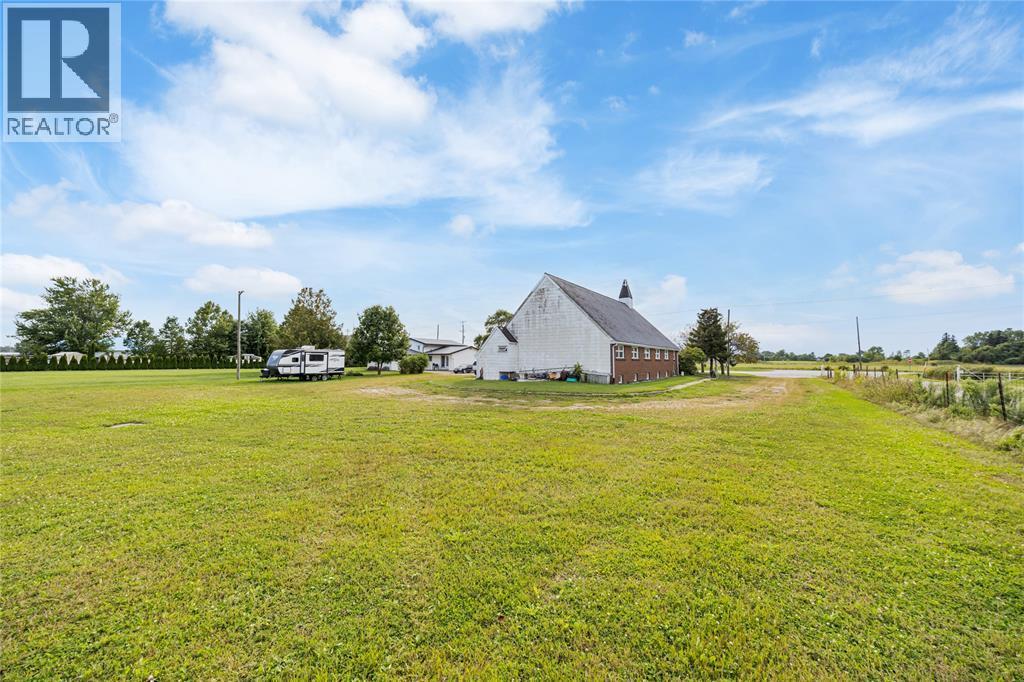 7884 Rawlings Road, Lambton Shores, ON