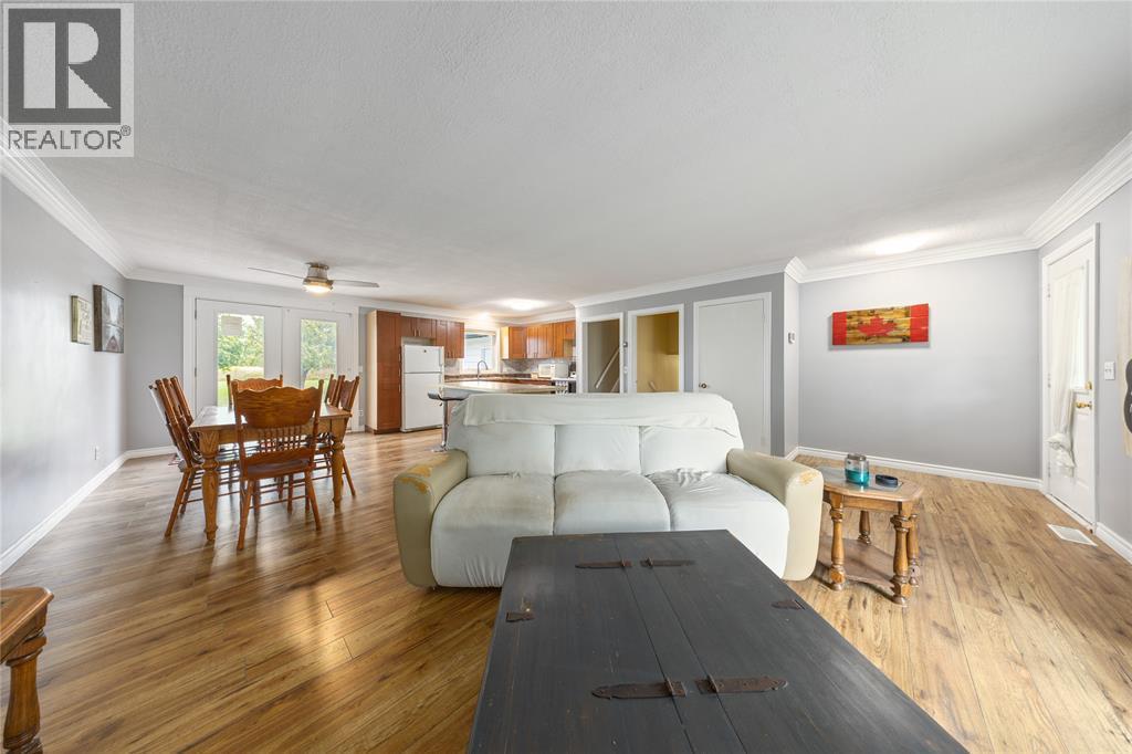 7884 Rawlings Road, Lambton Shores, ON