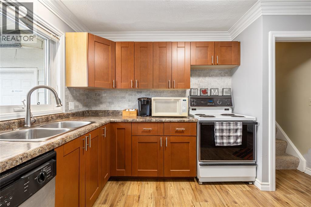 7884 Rawlings Road, Lambton Shores, ON