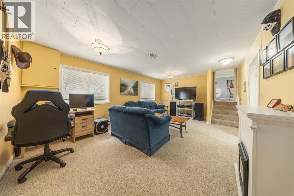 7884 Rawlings Road, Lambton Shores, ON