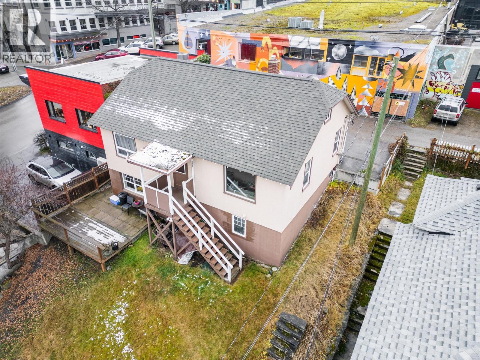 220-222 Vernon Street, Nelson, BC - Outdoor