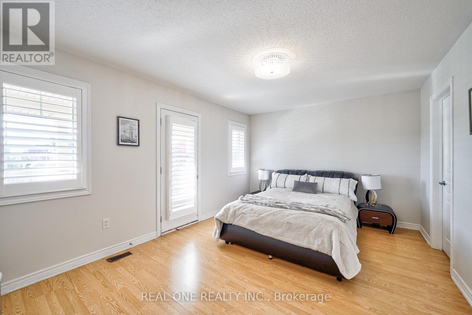 29 Seiffer Crescent, Richmond Hill, ON - Indoor Photo Showing Bedroom