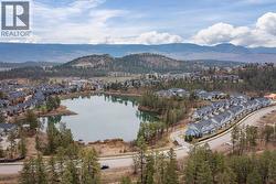 Backing right onto the pond! -