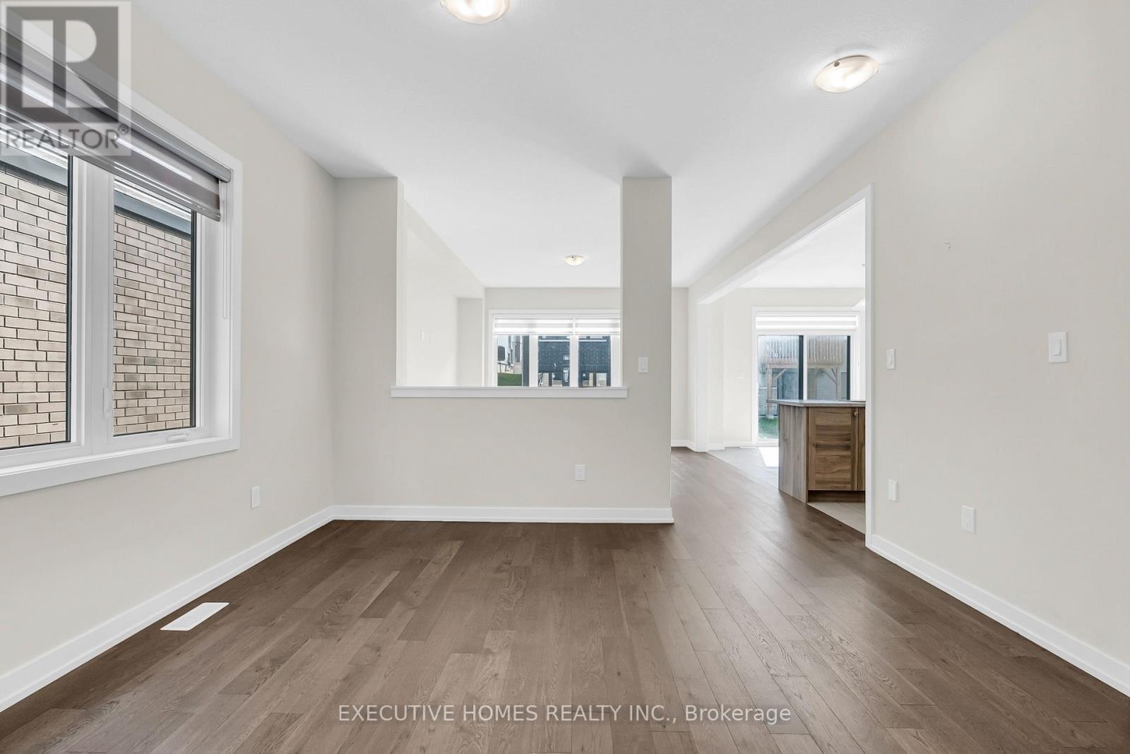 170 Lilac Circle, Haldimand, ON - Indoor Photo Showing Other Room