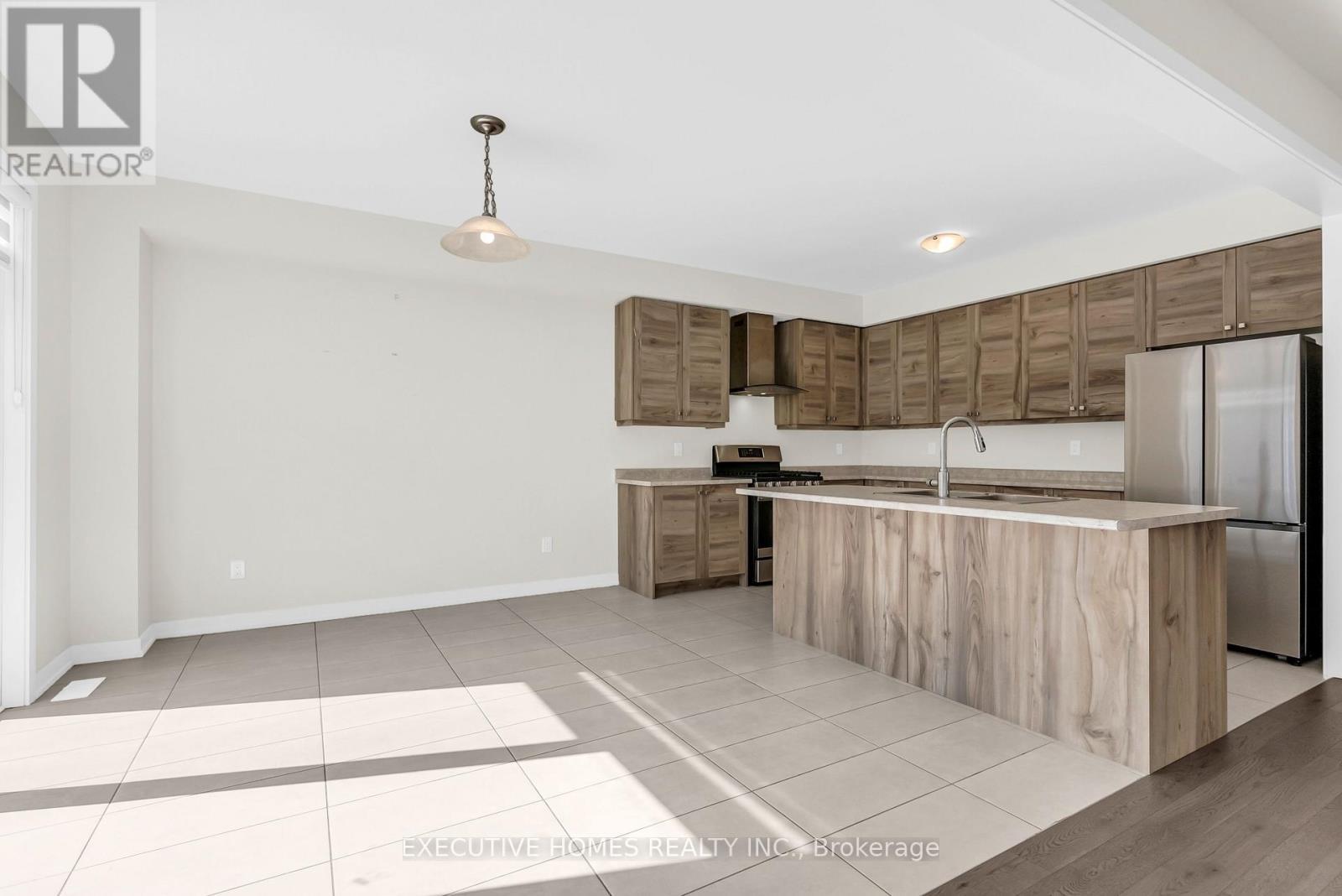170 Lilac Circle, Haldimand, ON - Indoor Photo Showing Kitchen