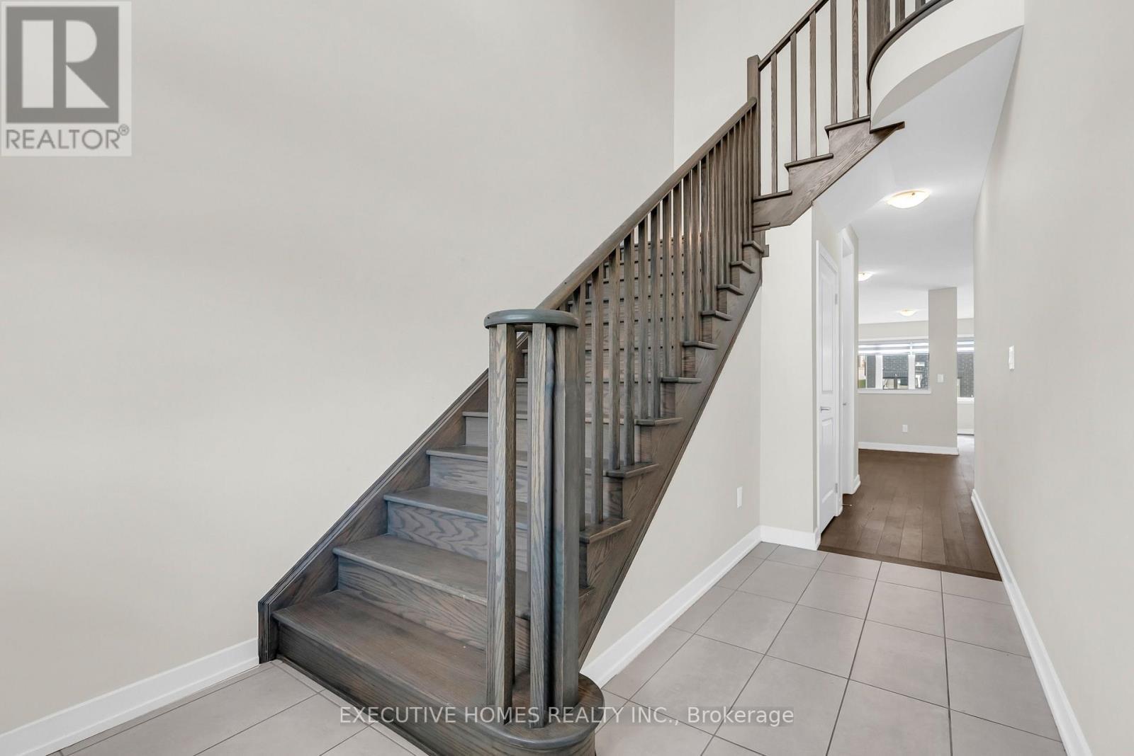 170 Lilac Circle, Haldimand, ON - Indoor Photo Showing Other Room