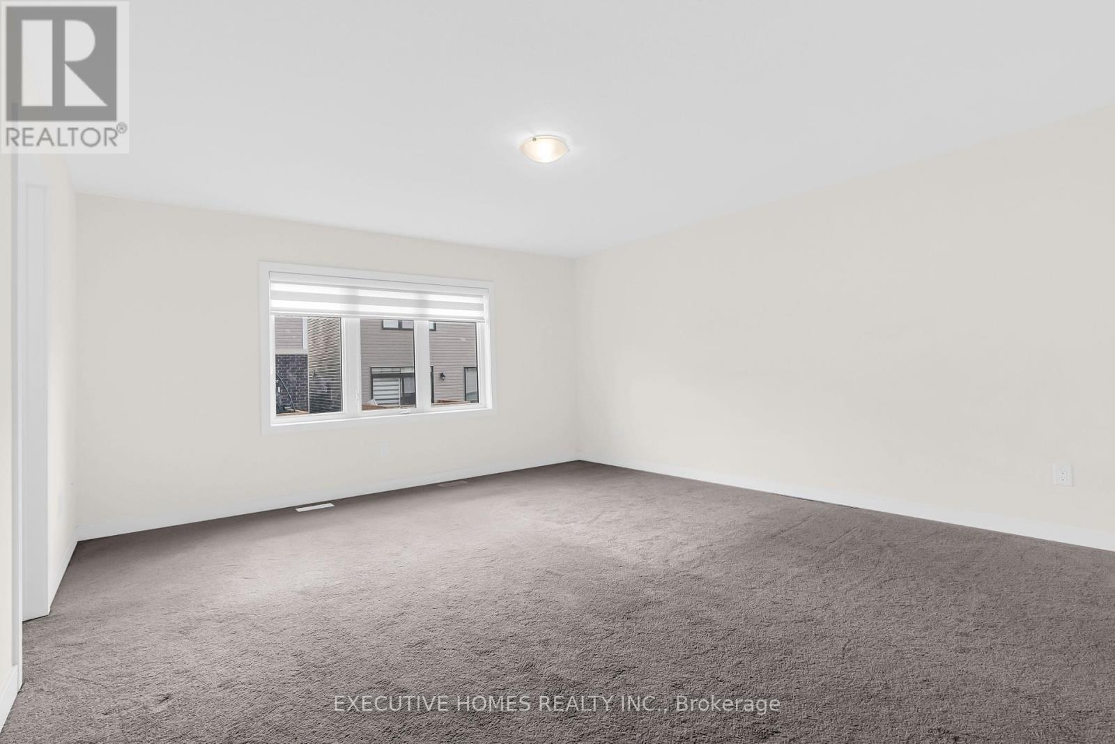 170 Lilac Circle, Haldimand, ON - Indoor Photo Showing Other Room