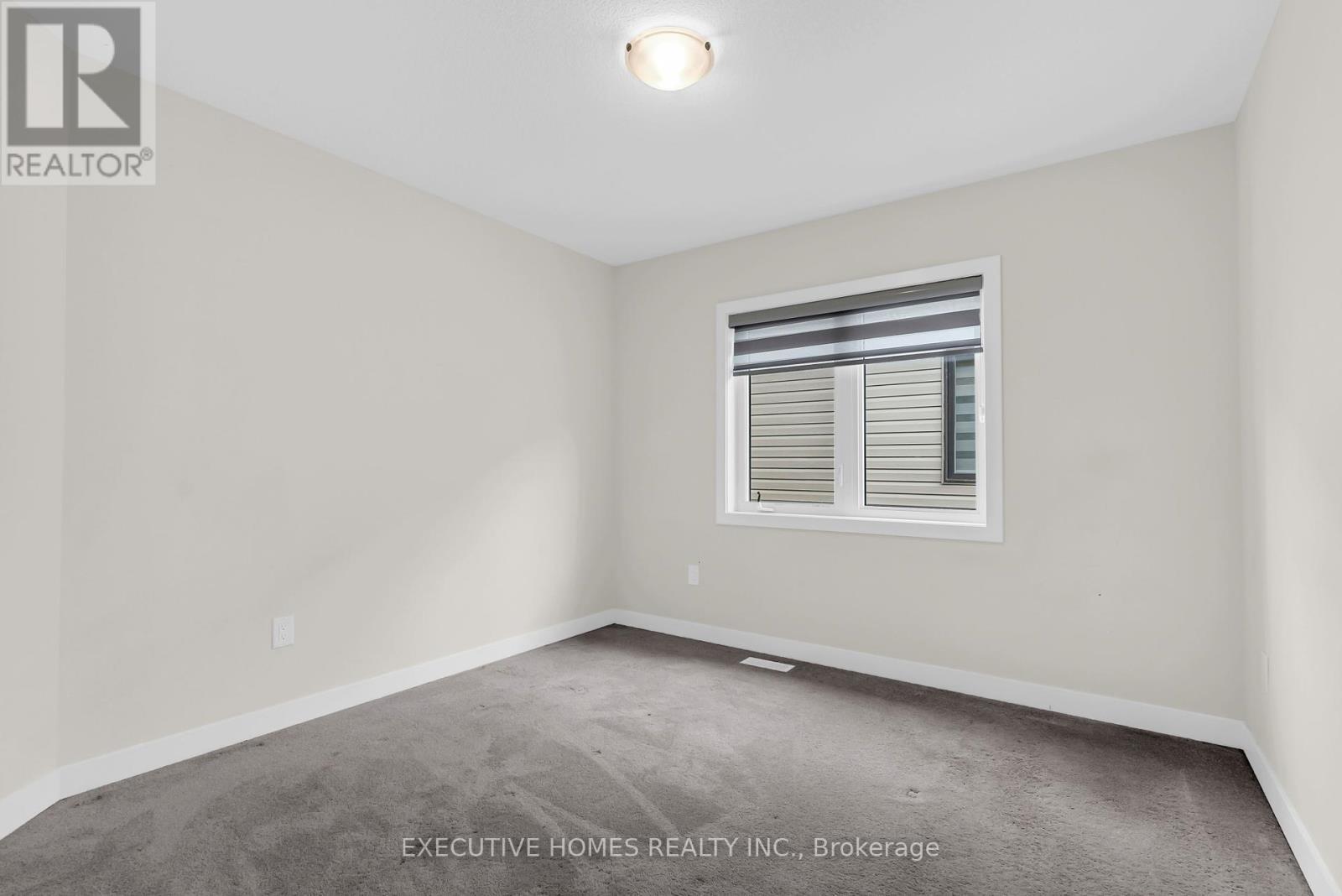 170 Lilac Circle, Haldimand, ON - Indoor Photo Showing Other Room