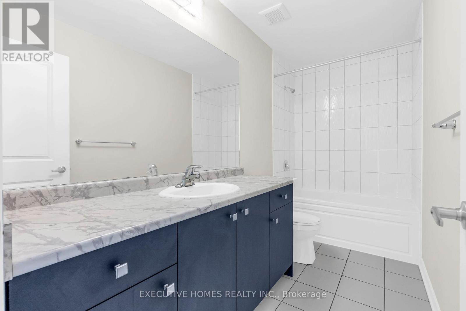 170 Lilac Circle, Haldimand, ON - Indoor Photo Showing Bathroom
