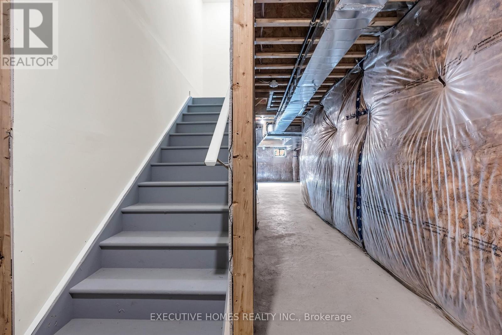 170 Lilac Circle, Haldimand, ON - Indoor Photo Showing Other Room