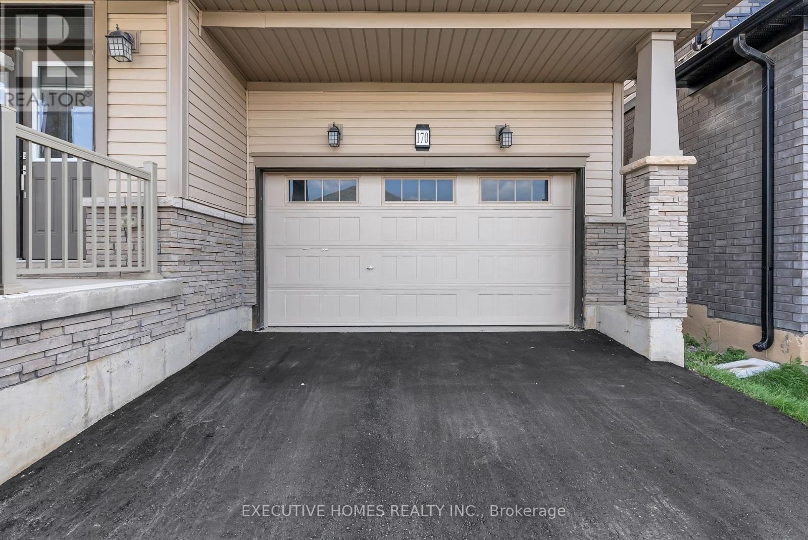 170 Lilac Circle, Haldimand, ON - Outdoor With Exterior