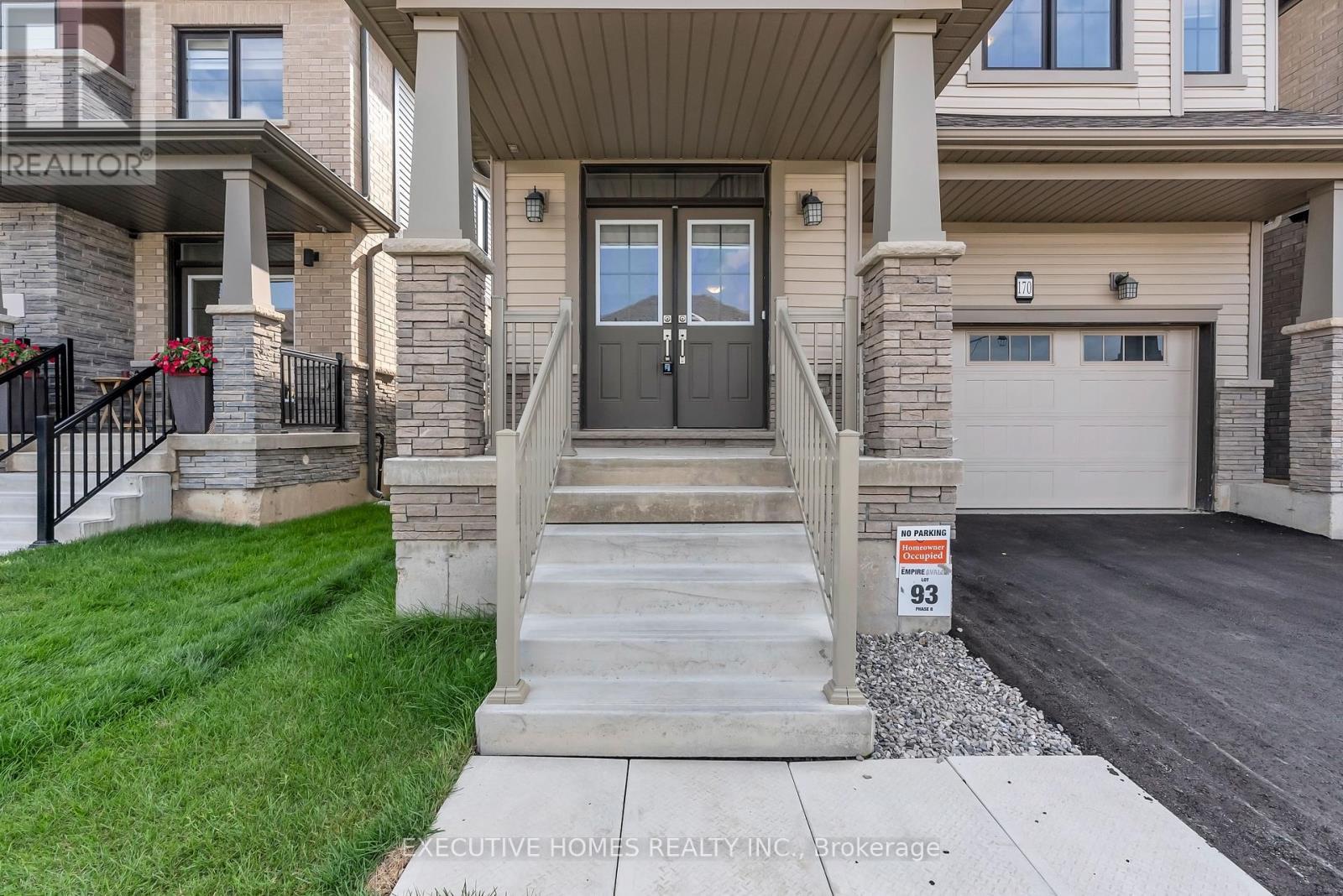 170 Lilac Circle, Haldimand, ON - Outdoor With Facade