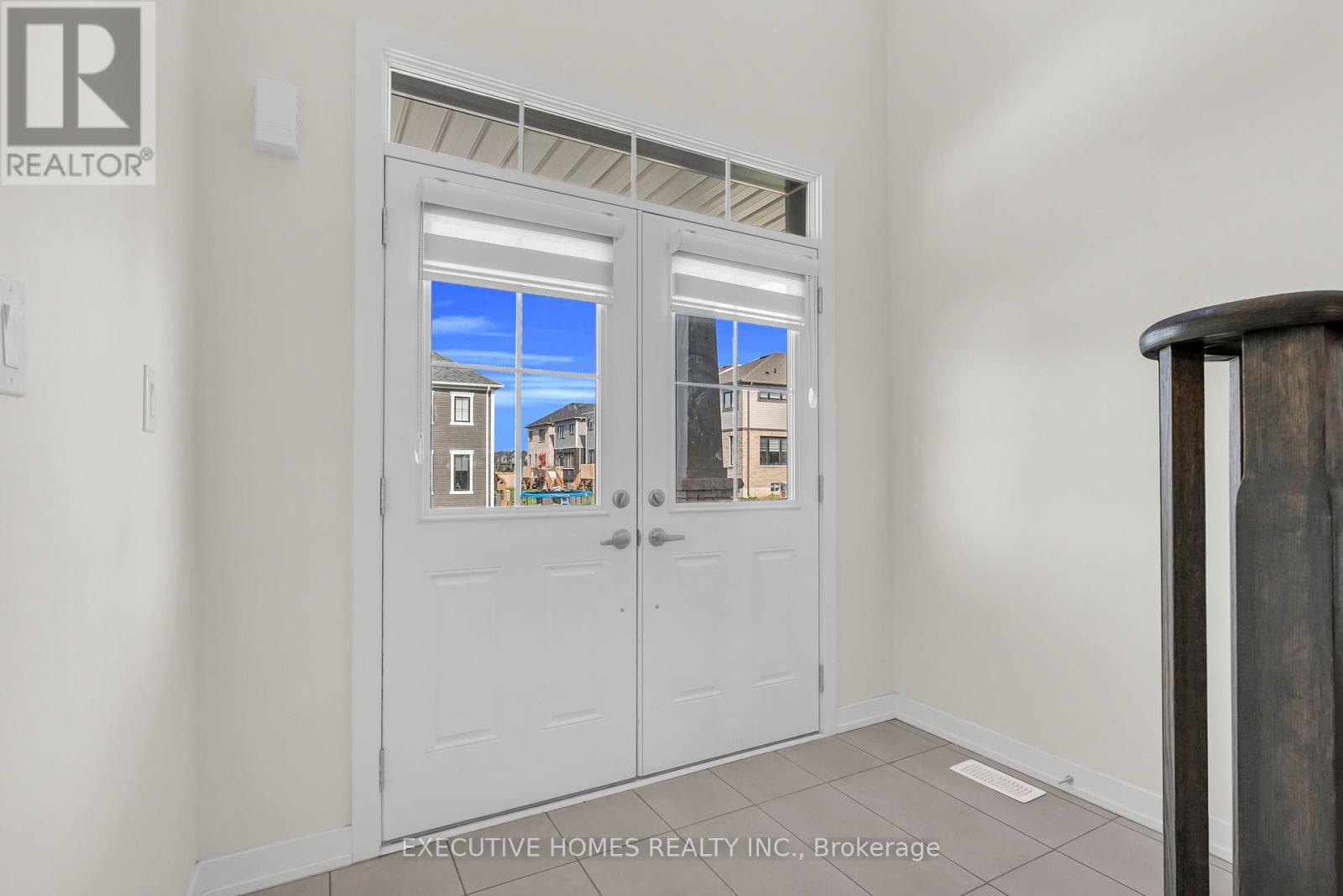 170 Lilac Circle, Haldimand, ON - Indoor Photo Showing Other Room