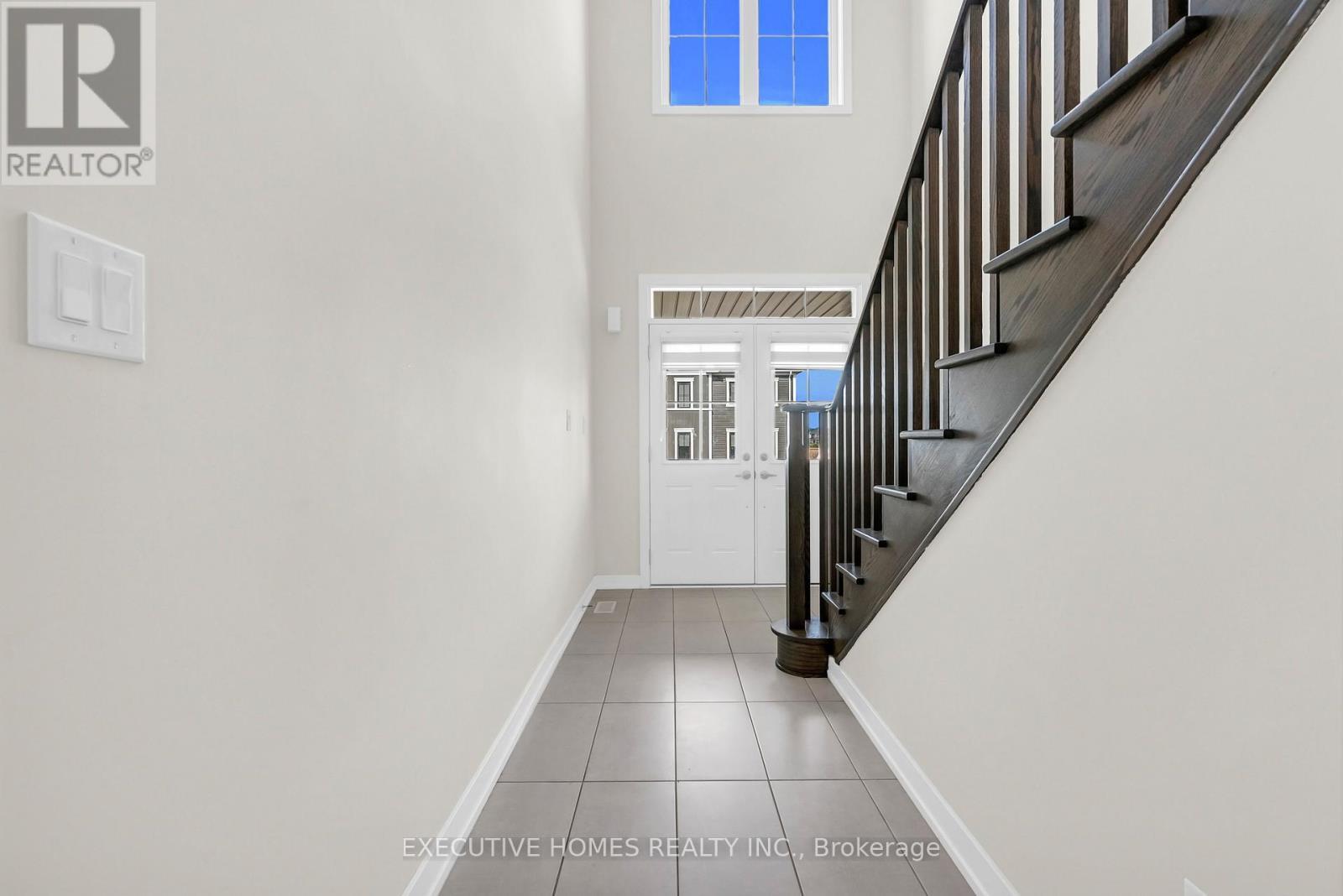 170 Lilac Circle, Haldimand, ON - Indoor Photo Showing Other Room