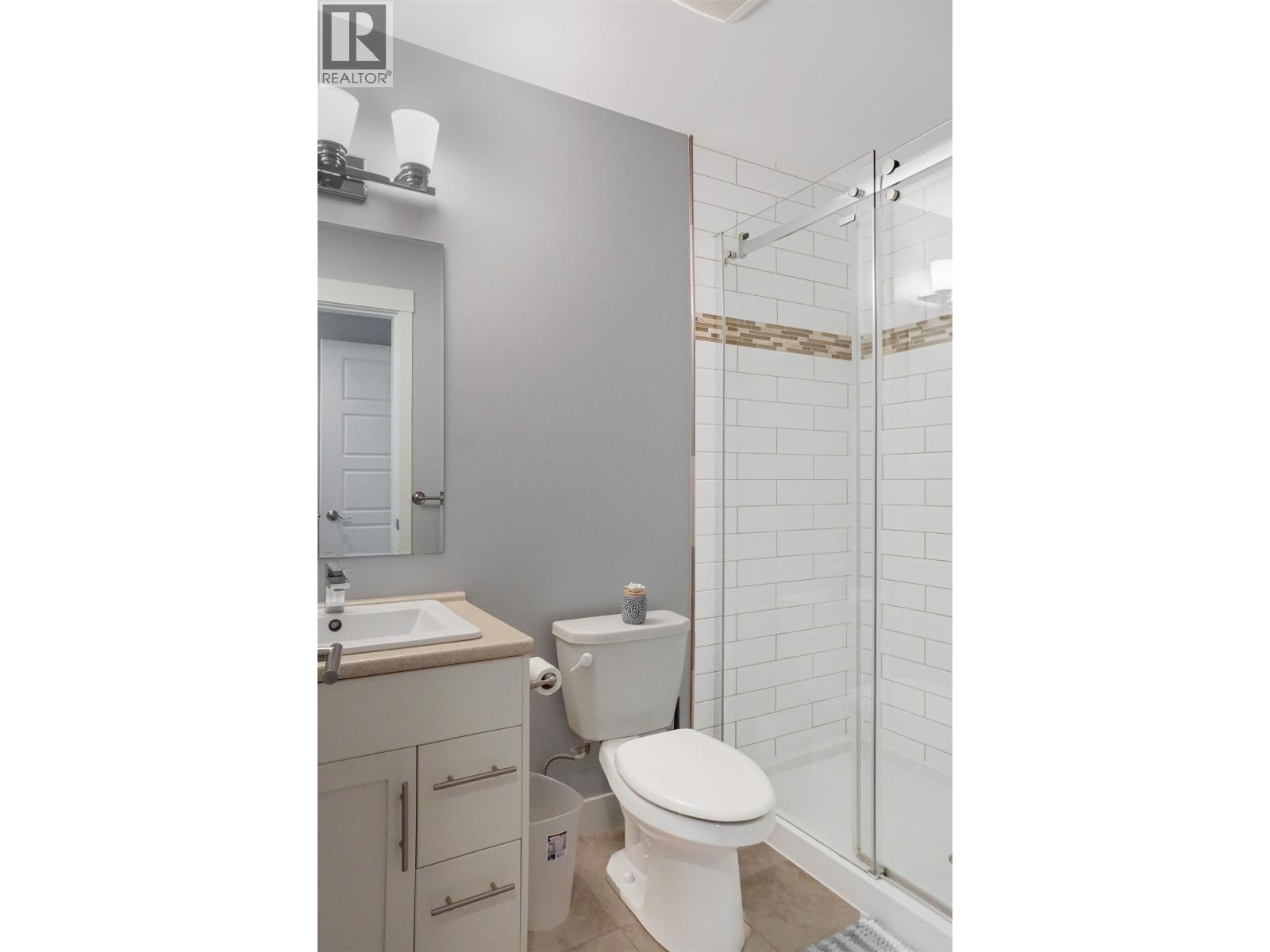 307 110 Baxter Avenue, Kitimat, BC - Indoor Photo Showing Bathroom