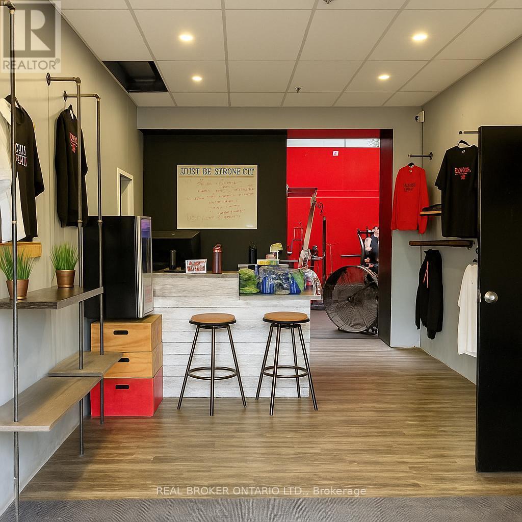 C7 - 4256 Carroll Avenue, Niagara Falls, ON