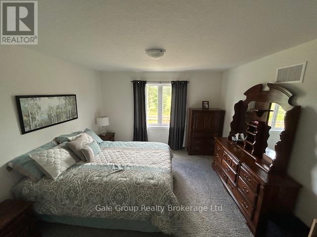 52 Seaton Crescent W, Tillsonburg, ON - Indoor Photo Showing Bedroom