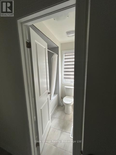 52 Seaton Crescent W, Tillsonburg, ON - Indoor Photo Showing Bathroom
