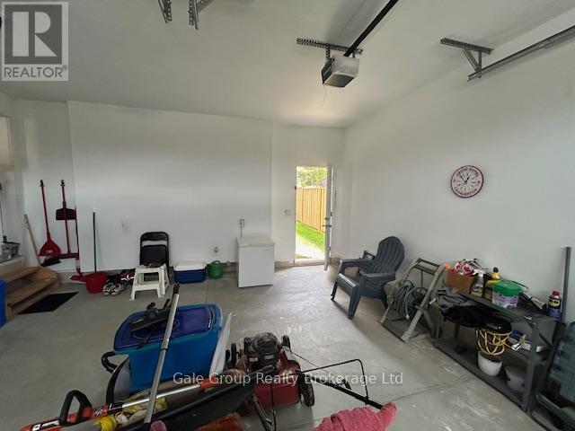 52 Seaton Crescent W, Tillsonburg, ON - Indoor Photo Showing Garage