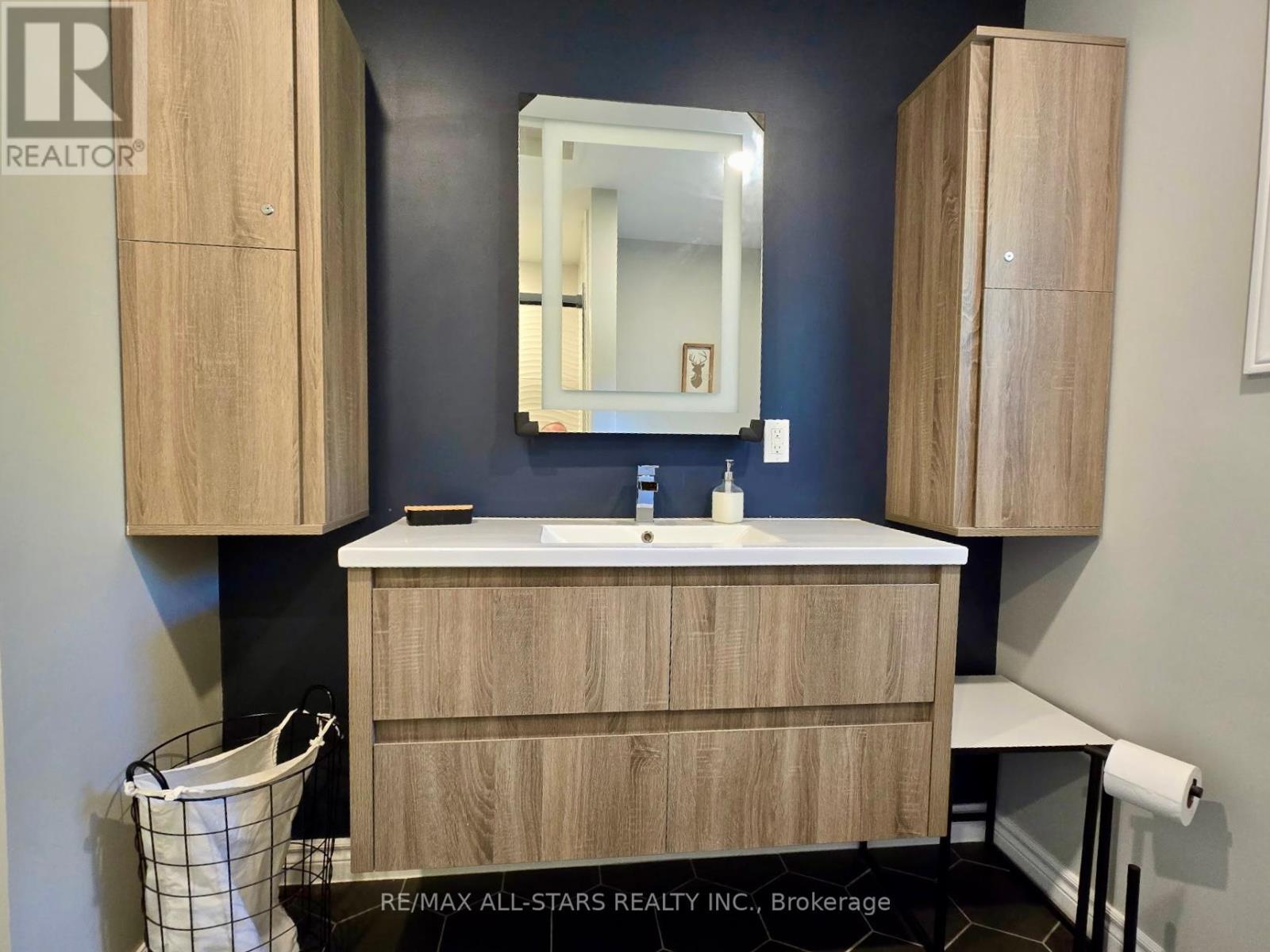 47 Kennedy Drive, Trent Lakes, ON - Indoor Photo Showing Bathroom