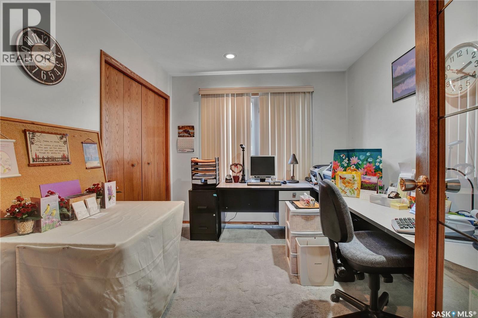 302 6Th Street, Hague, SK - Indoor Photo Showing Office