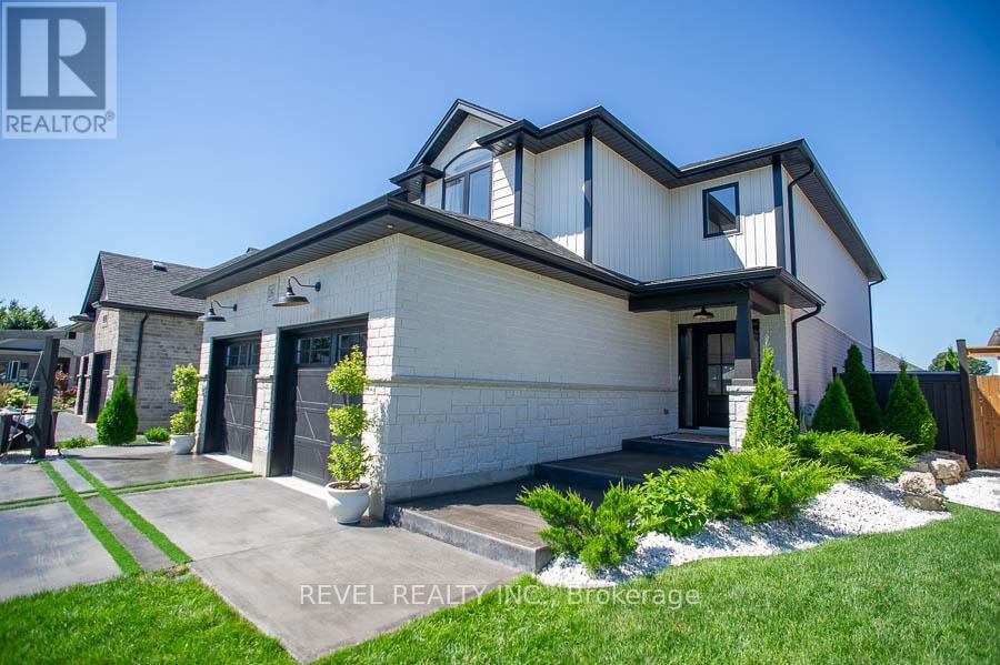 26 Gibbons Street, Norfolk, ON - Outdoor