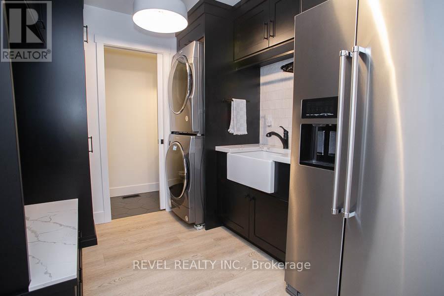26 Gibbons Street, Norfolk, ON - Indoor Photo Showing Laundry Room