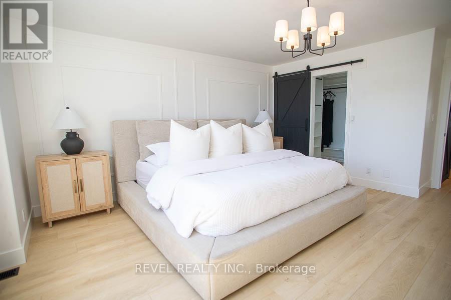 26 Gibbons Street, Norfolk, ON - Indoor Photo Showing Bedroom