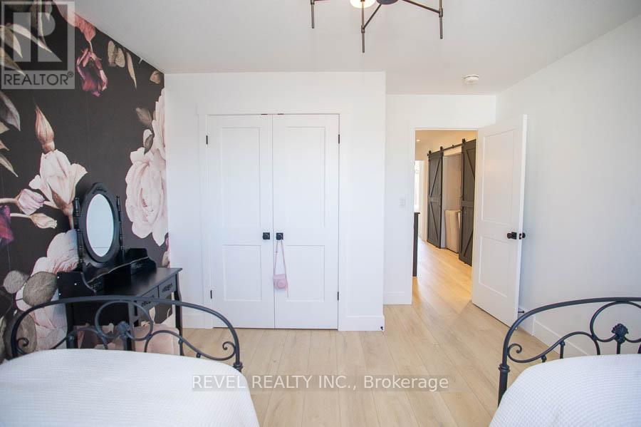 26 Gibbons Street, Norfolk, ON - Indoor