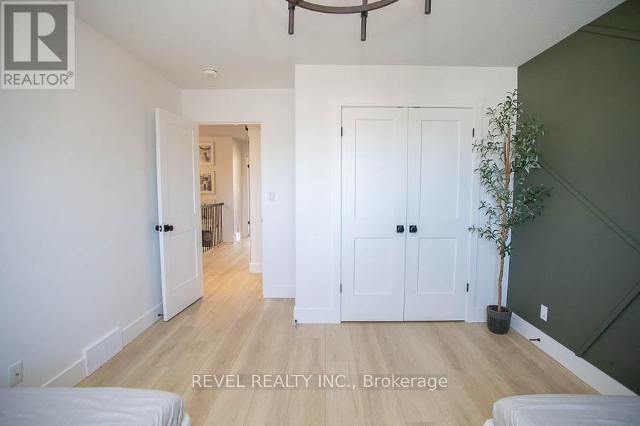 26 Gibbons Street, Norfolk, ON - Indoor