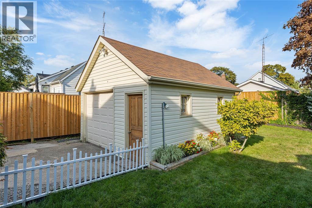 336 Blanche Street, Sarnia, ON - Outdoor