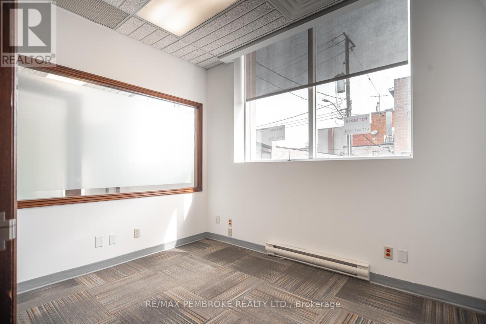 131 Pembroke Street W, Pembroke, ON