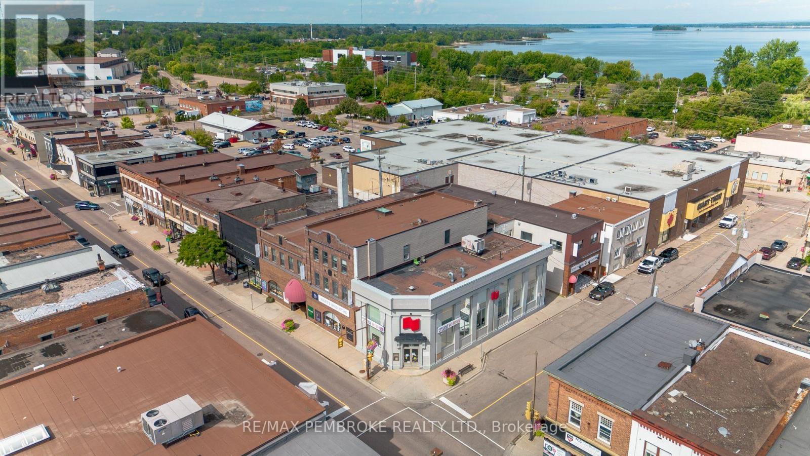 131 Pembroke Street W, Pembroke, ON