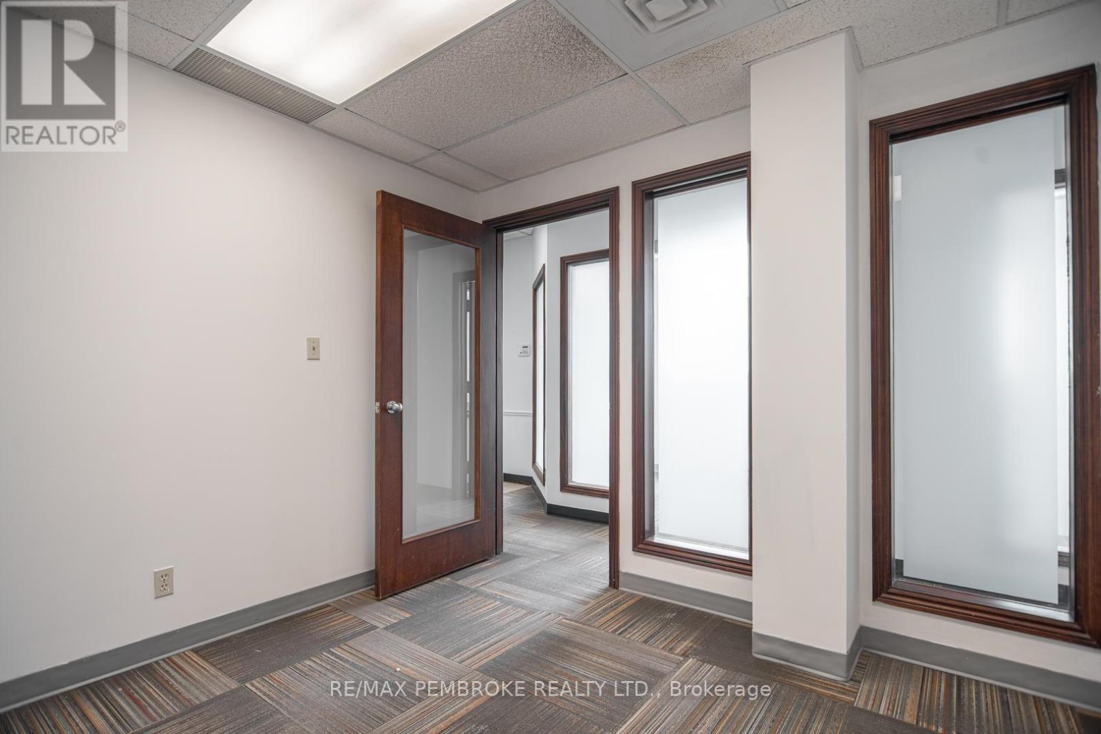 131 Pembroke Street W, Pembroke, ON