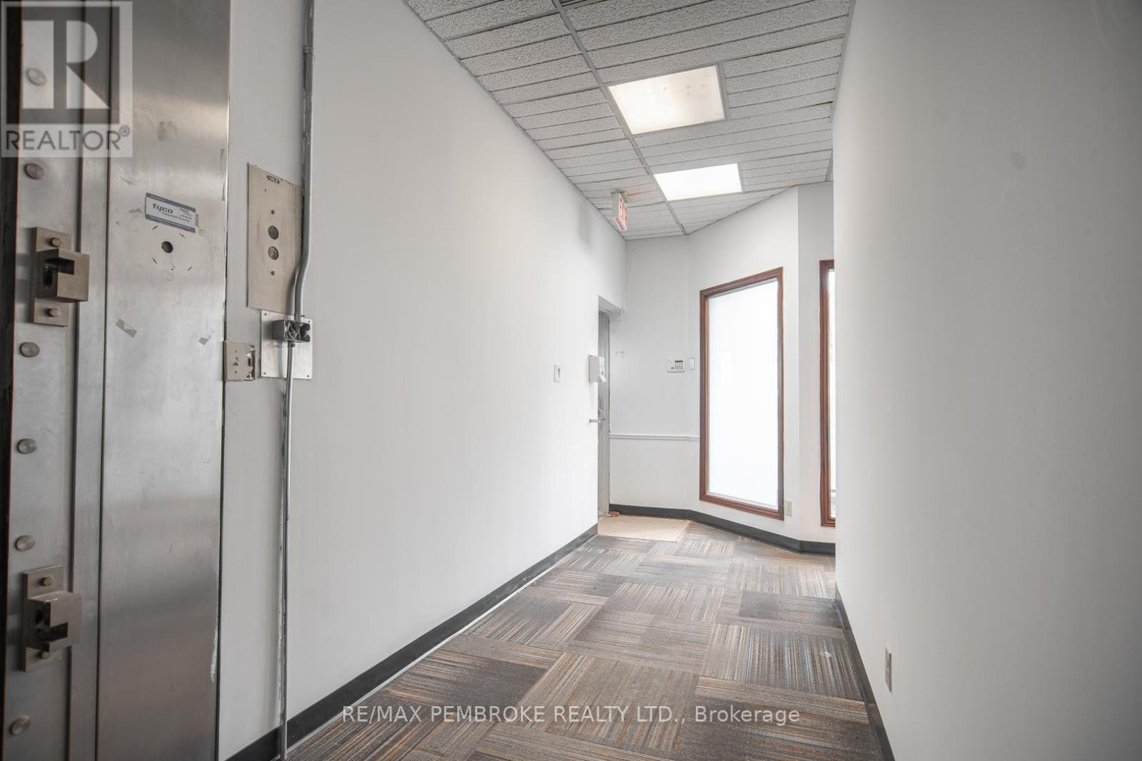 131 Pembroke Street W, Pembroke, ON