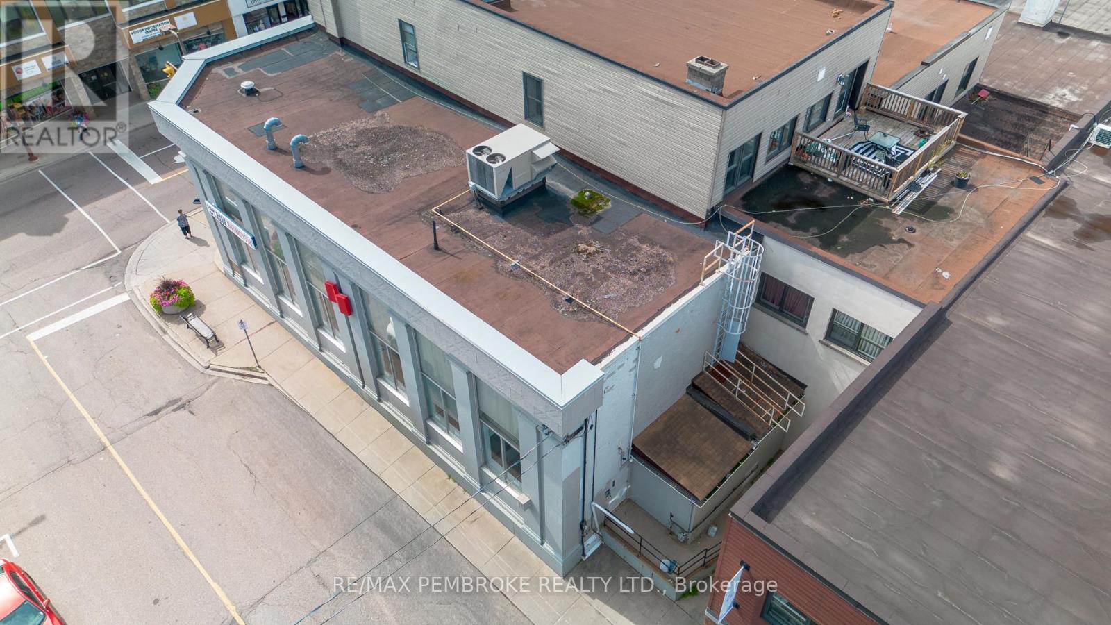 131 Pembroke Street W, Pembroke, ON