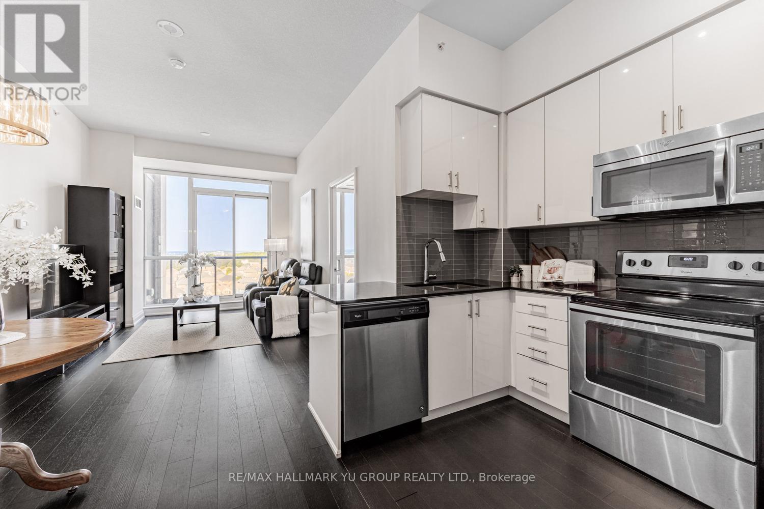 Lph 1601 - 9582 Markham Road, Markham, ON - Indoor Photo Showing Kitchen