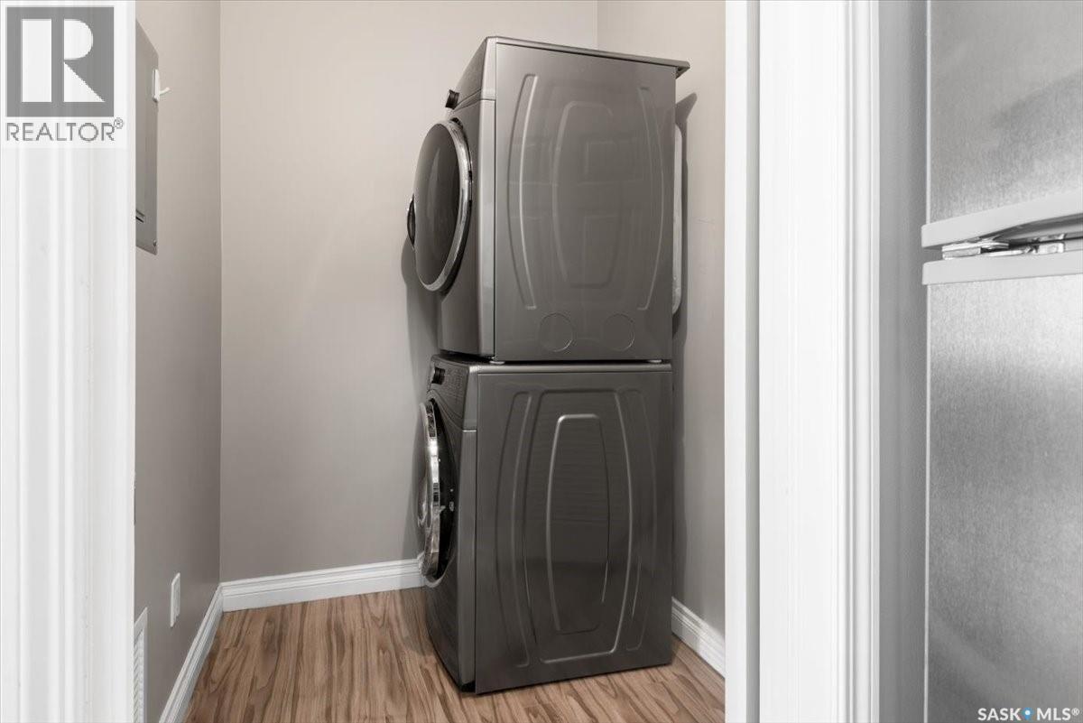 801 1867 Hamilton Street, Regina, SK - Indoor Photo Showing Laundry Room