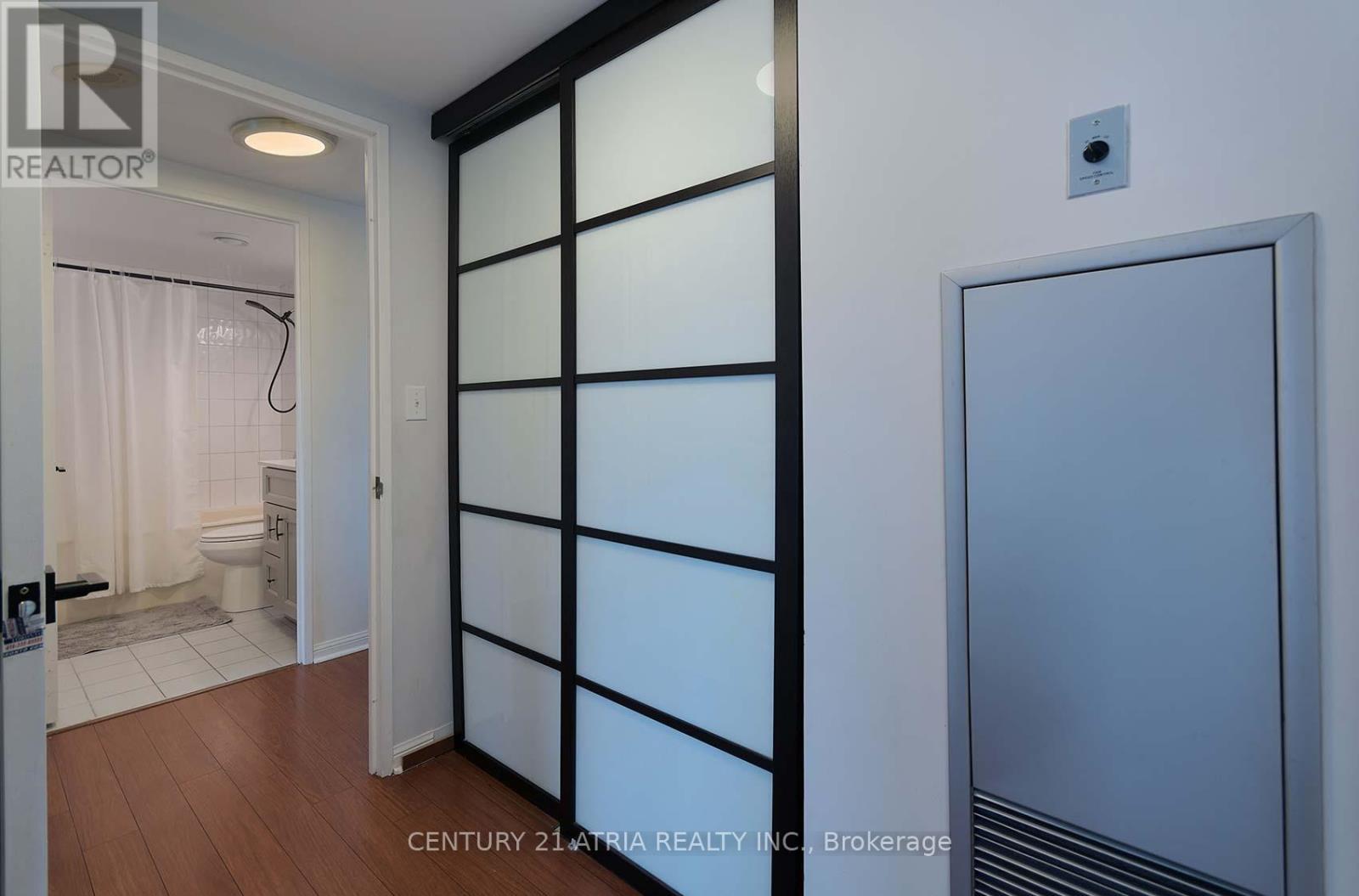 710 - 8 Lee Centre Drive, Toronto, ON - Indoor Photo Showing Other Room