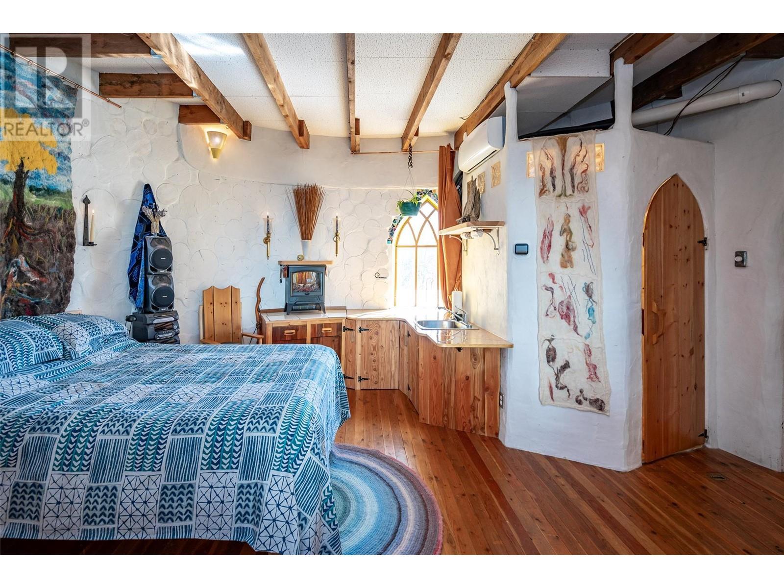 1450 Stewart Creek Road, Christina Lake, BC - Indoor