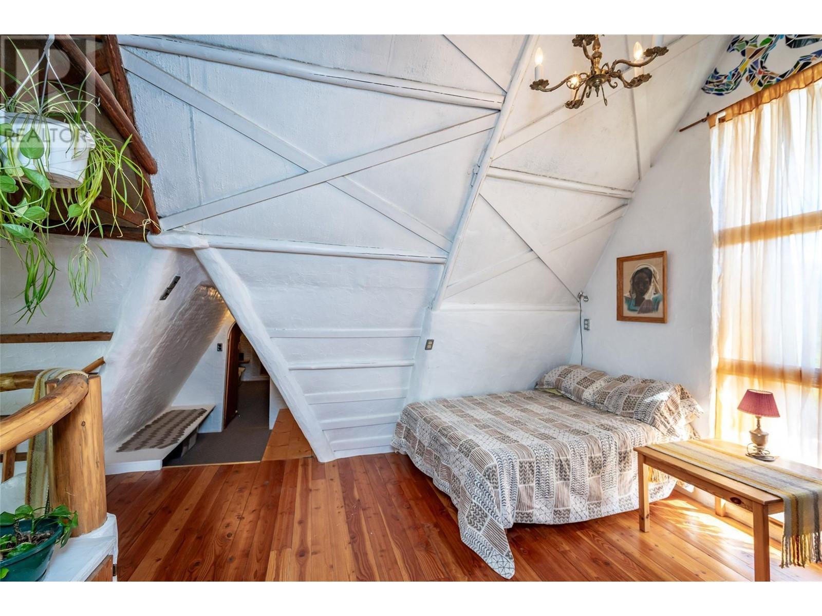 1450 Stewart Creek Road, Christina Lake, BC - Indoor